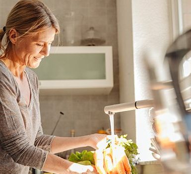 Dieta de osteopenia para mujeres alimentos para comer y alimentos para evitar