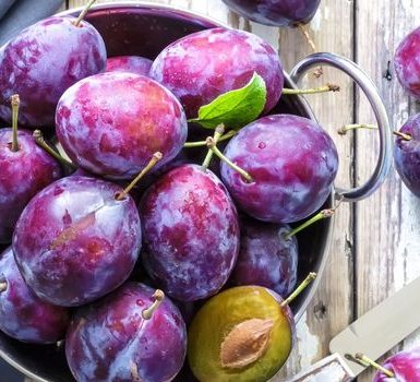 Beneficios de salud de las ciruelas durante el embarazo