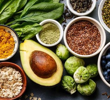 Lista de alimentos ricos en proteínas y frutas