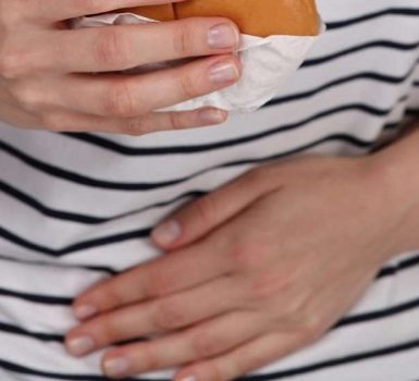 Causas del dolor abdominal después de comer alimentos picantes y sus remedios