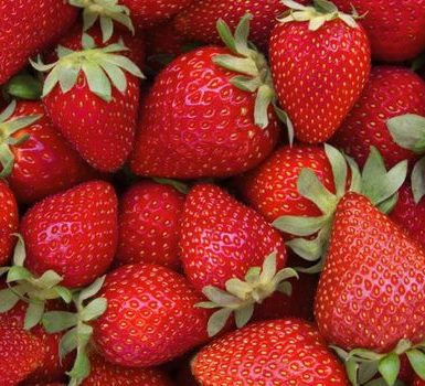 Cómo la fresa puede mejorar tu belleza