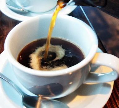 Tomar café puede hacerte un pis mucho