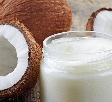 increíbles beneficios de la leche de coco para mantener la salud de la piel y el cabello